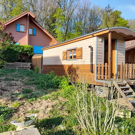 Location Type Gite, D'hote, Meuble De Tourisme Dans Joli Petit Typique Et Ou Jolie Roulotte Type Boheme Waldighoffen