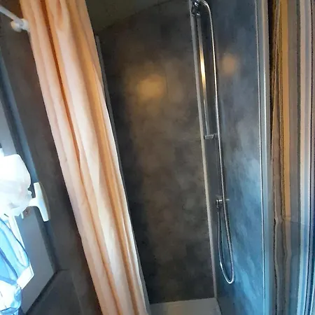 Location Type Gite, D'hote, Meuble De Tourisme Dans Joli Petit Typique Et Ou Jolie Roulotte Type Boheme Waldighoffen