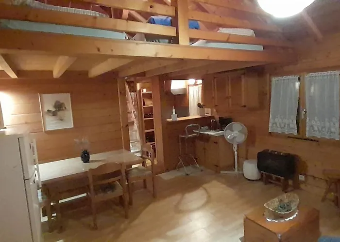 Location Type Gite, D'hote, Meuble De Tourisme Dans Joli Petit Typique Et Ou Jolie Roulotte Type Boheme Waldighoffen