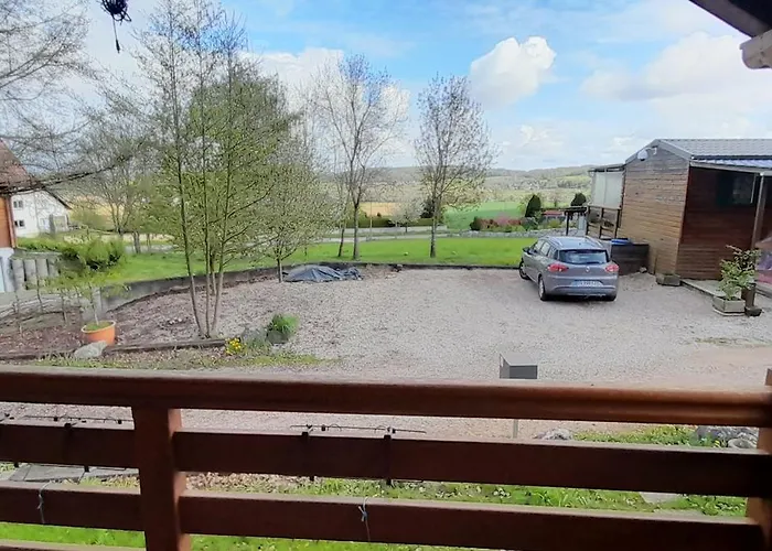 Location Type Gite, D'hote, Meuble De Tourisme Dans Joli Petit Typique Et Ou Jolie Roulotte Type Boheme